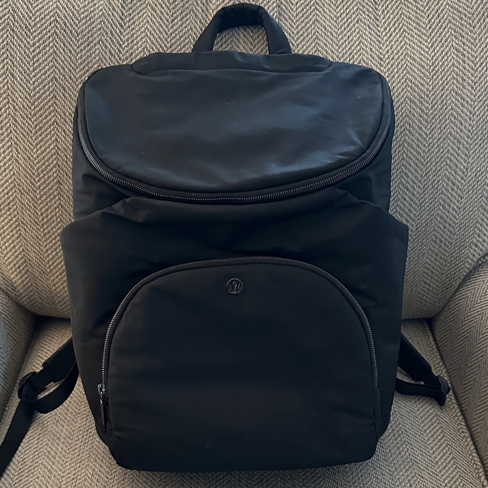 lululemon New Parent backpack